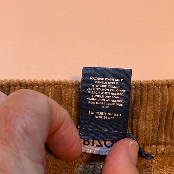 Arizona juniors corduroy, button up tan skirt size 11 - Picture 4 of 8